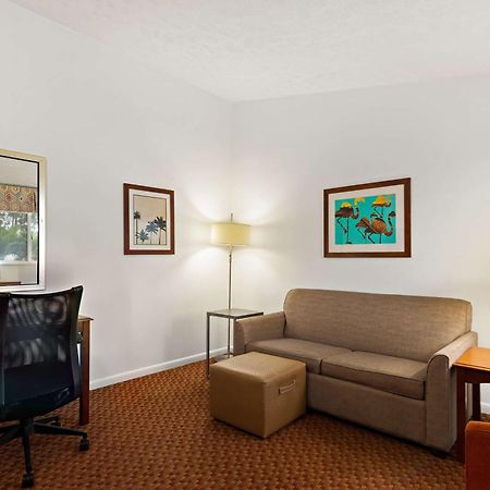 Best Western Port St. Lucie Buitenkant foto
