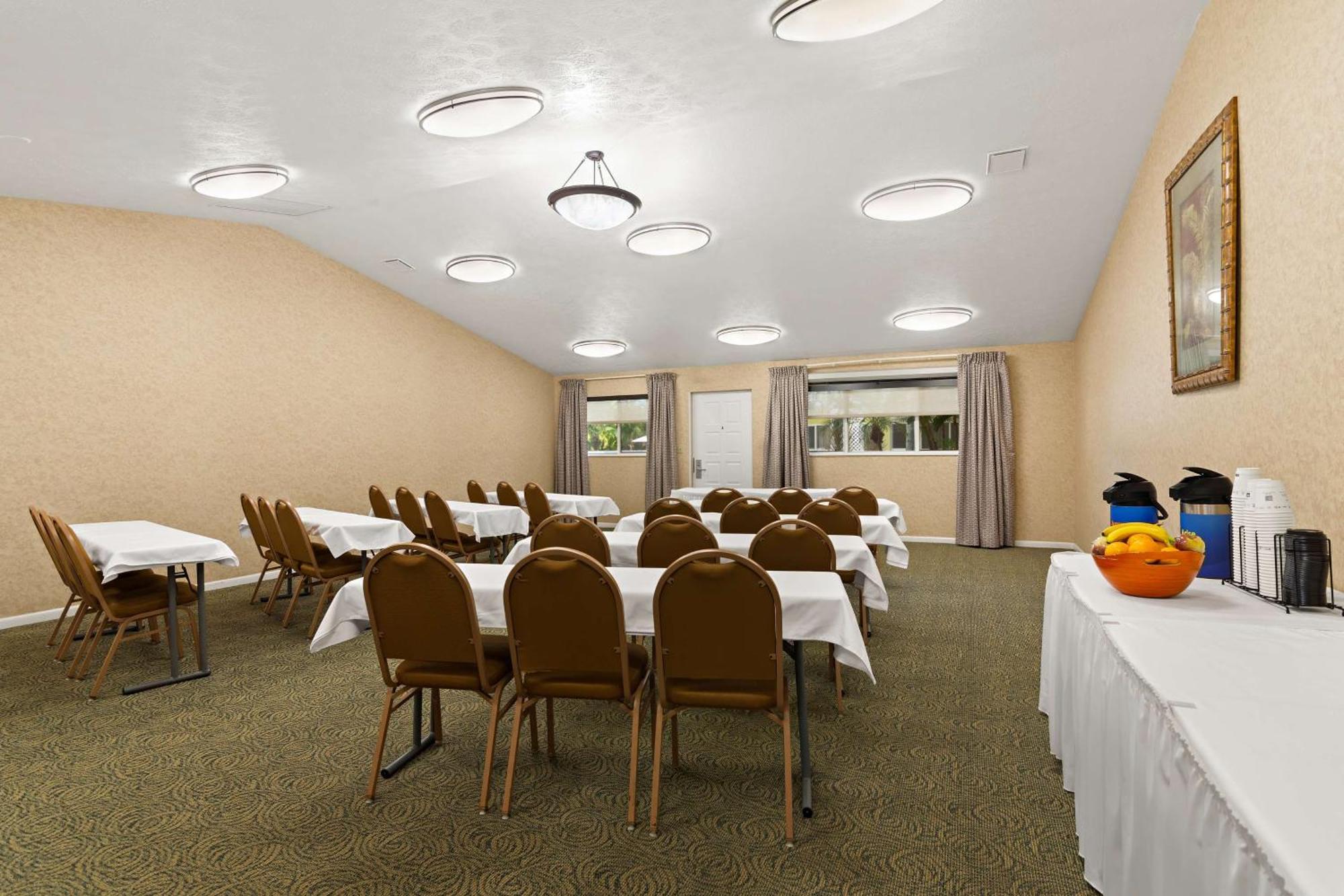 Best Western Port St. Lucie Buitenkant foto