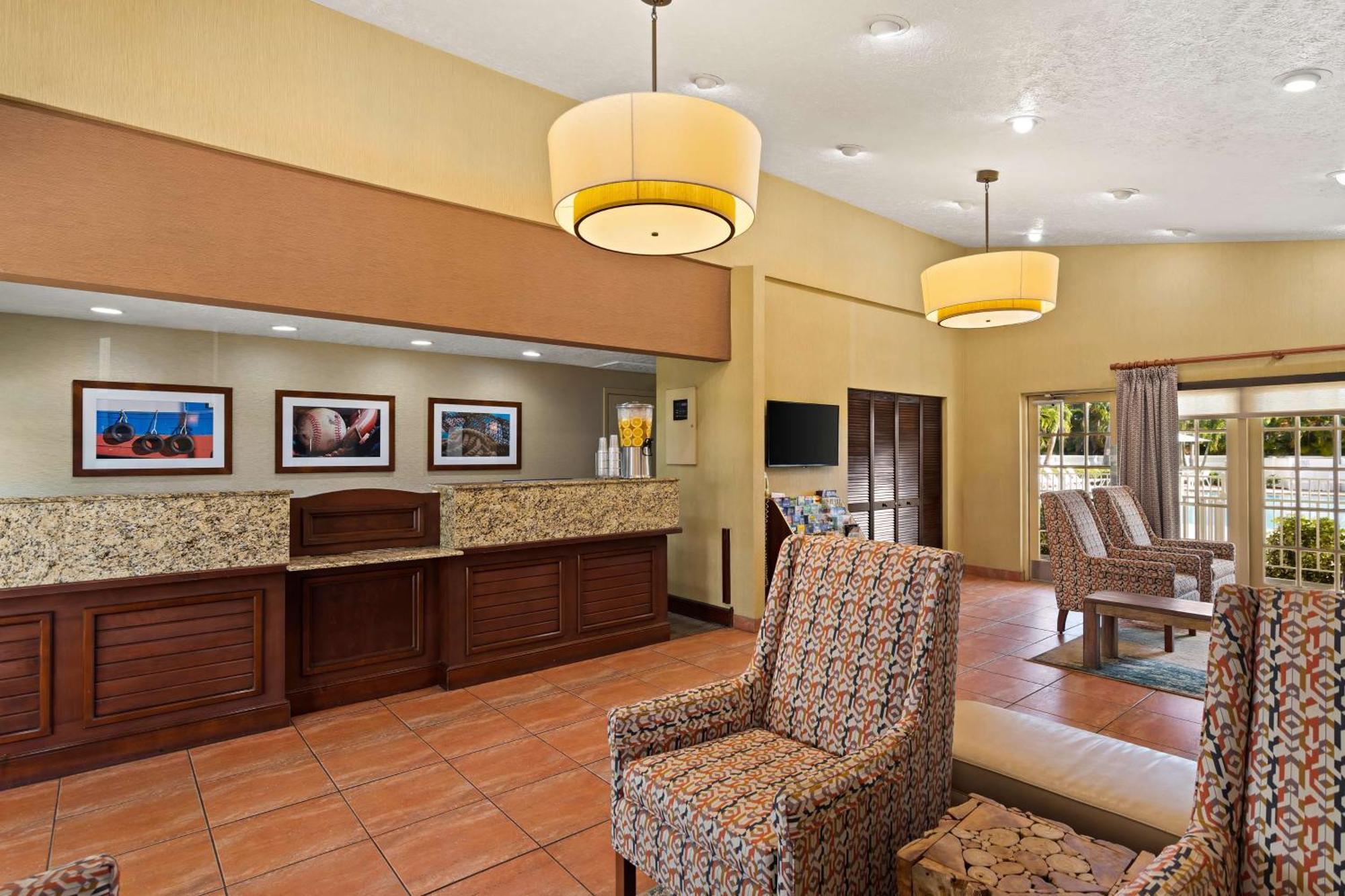 Best Western Port St. Lucie Buitenkant foto